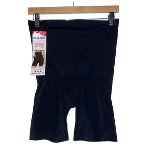 NEW Red Hot by Spanx High Waist Tummy Control Mid-Thigh Shaping Shorts Women 1X‎